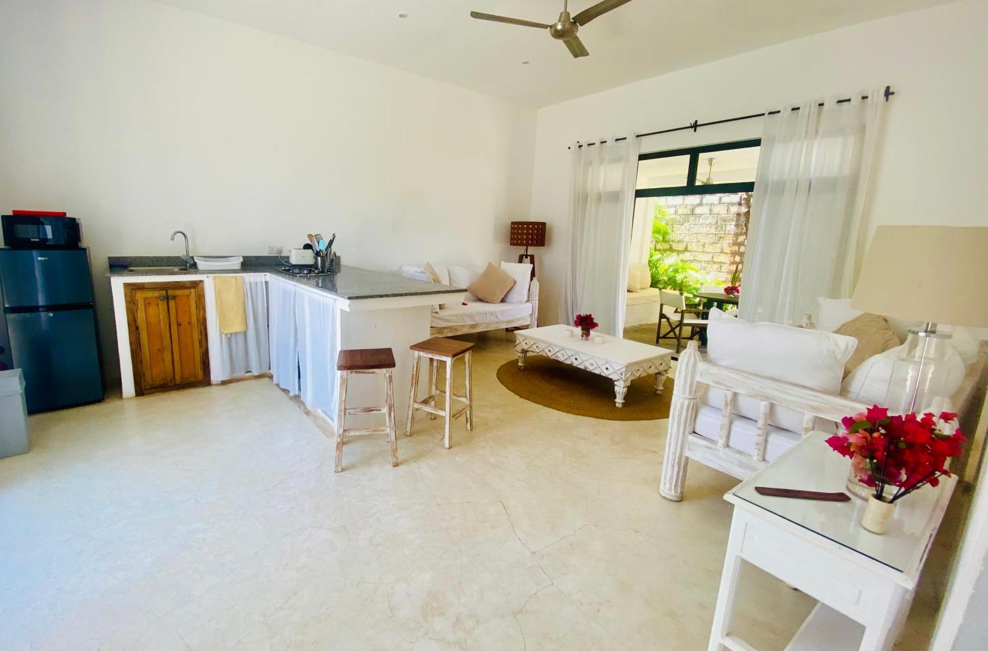 Nyumba Nyekundu Villa Watamu Exteriör bild